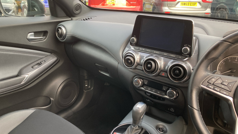 Nissan Juke 1.0 DiG-T 114 Tekna 5dr DCT Petrol Hatchback